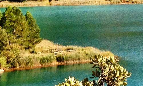 Imagen de Las Lagunas de El Tobar: agua salina y agua dulce